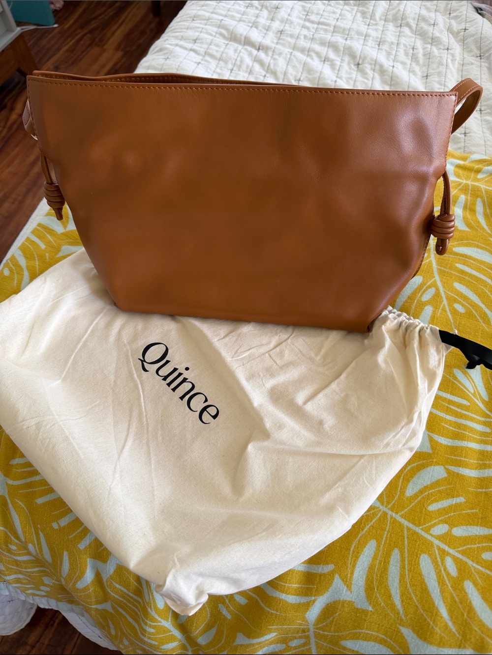 Quince leather pouch/purse - Picture 2 of 6